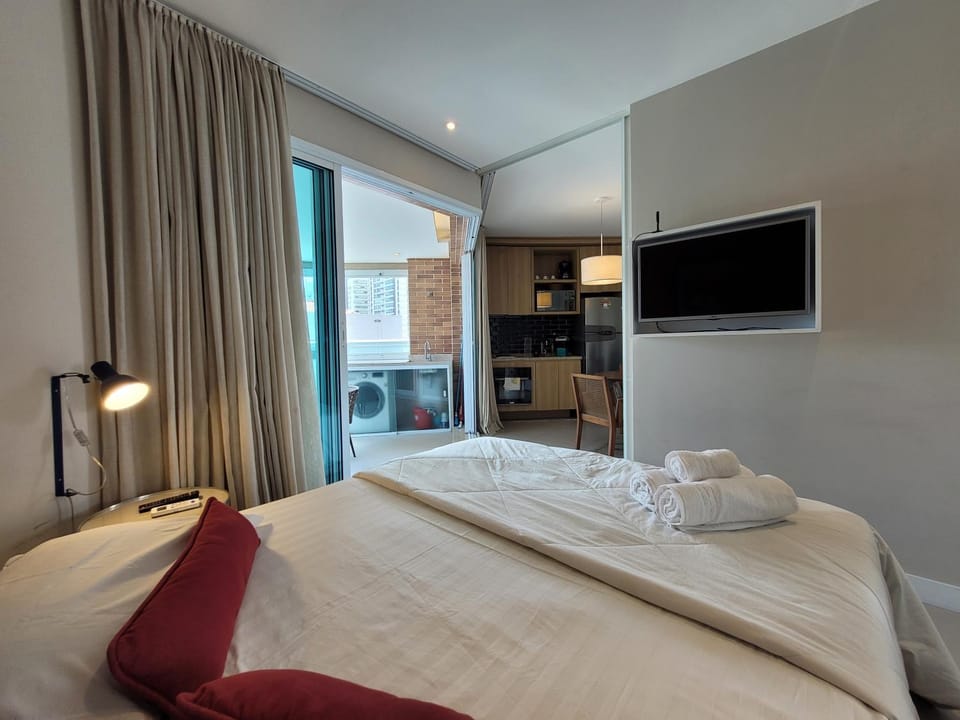 Kitchen or kitchenette, Bedroom