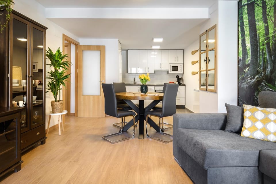 TV and multimedia, Living room, Dining area