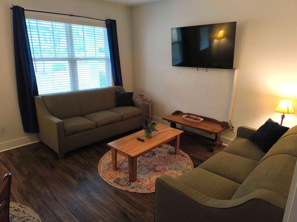 New Home Near USC & Bases - The Capital Cottage House in Columbia