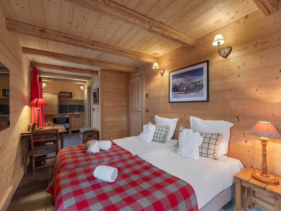 Chalet familial luxe avec sauna et jacuzzi, 12 pers, Courchevel - FR-1-562-54 Chalet in Saint-Bon-Tarentaise