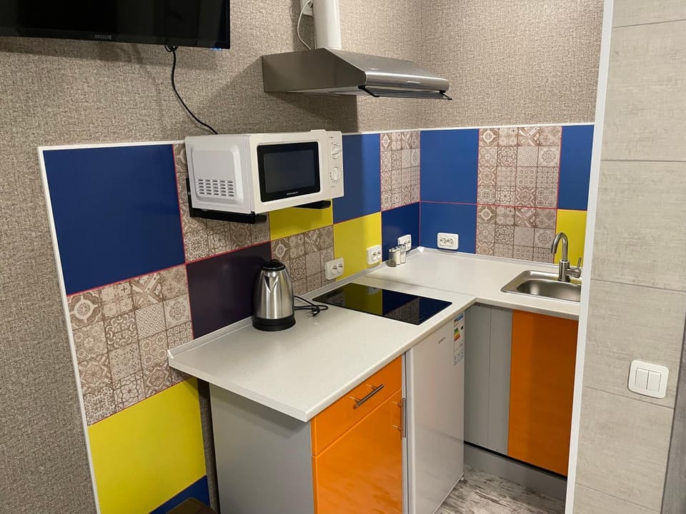 Kitchen or kitchenette, stove