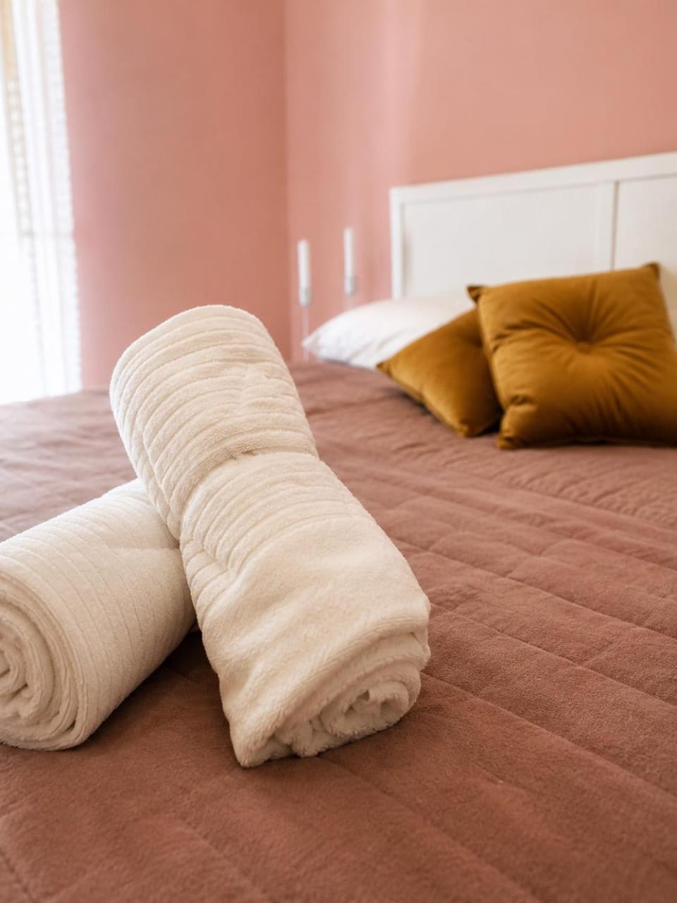 Decorative detail, Bedroom, towels