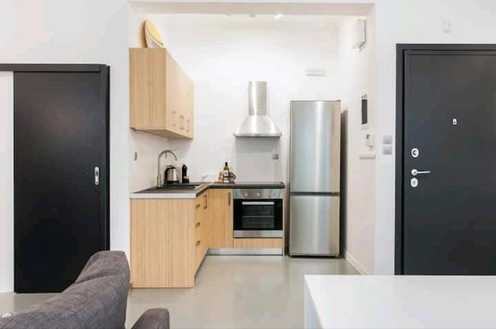 Kitchen or kitchenette, oven, stove