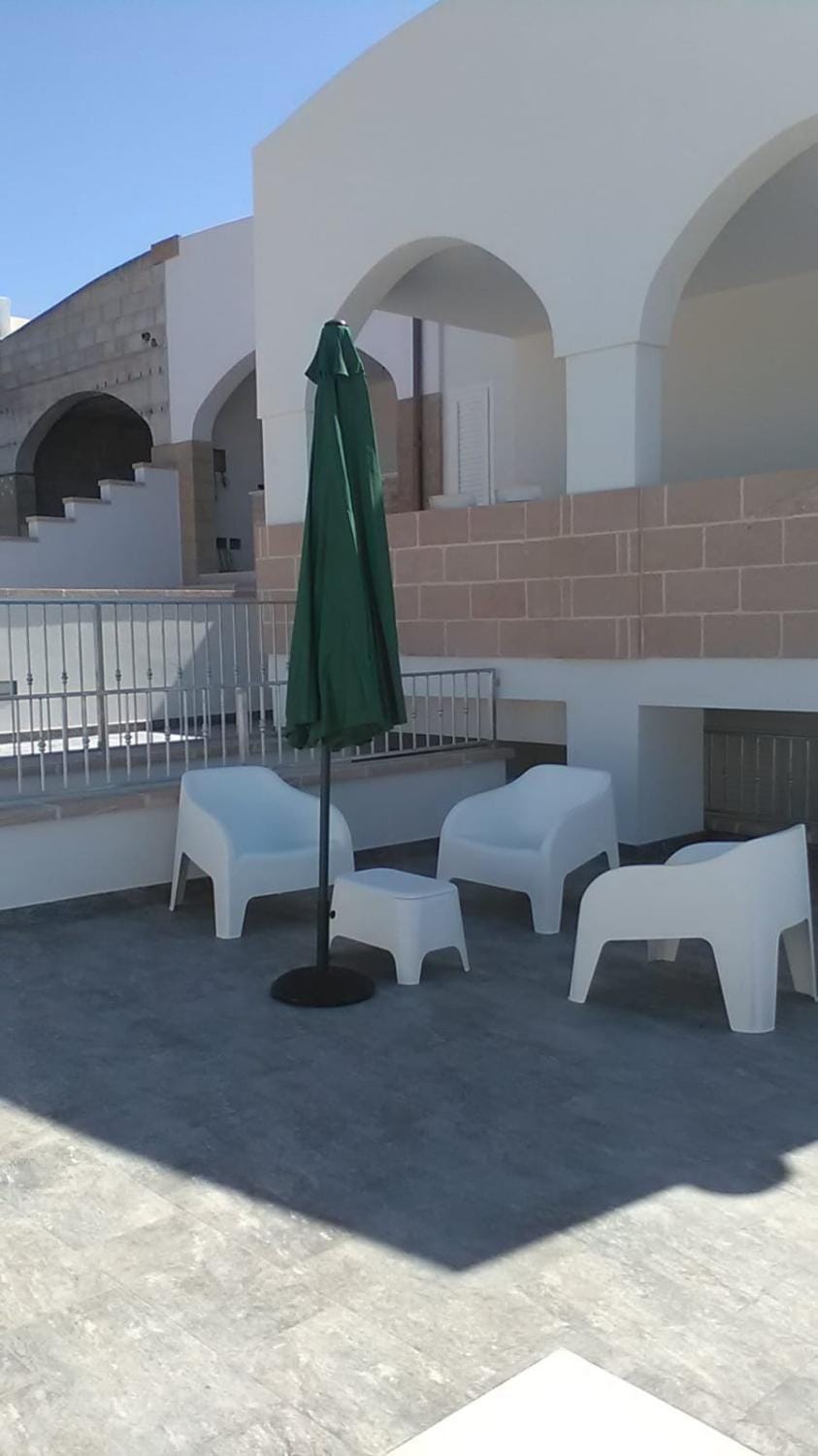 Zona Maldive del Salento, Vistamare2, Sabbia 10'a piedi, BBQ, 2 Bagni, 2 Clima, Posto Auto Esclusivo Apartment in Apulia