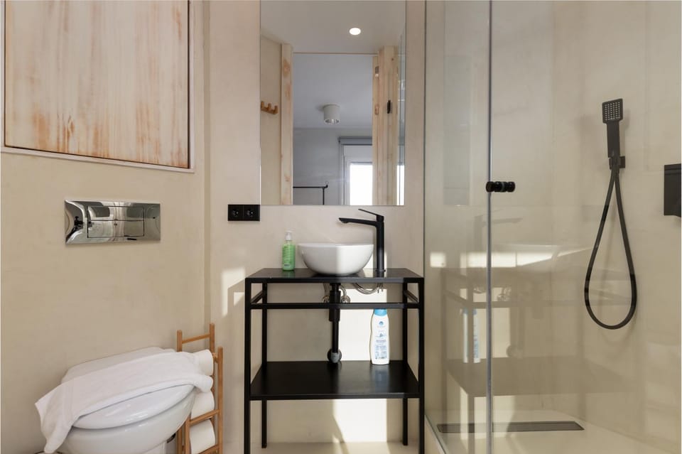 Your home at Valencia, Marina Real Apartment in Valencia