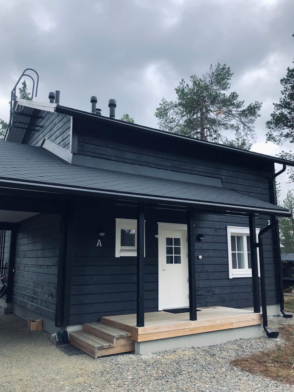 Property building, Facade/entrance, Neighbourhood, Street view