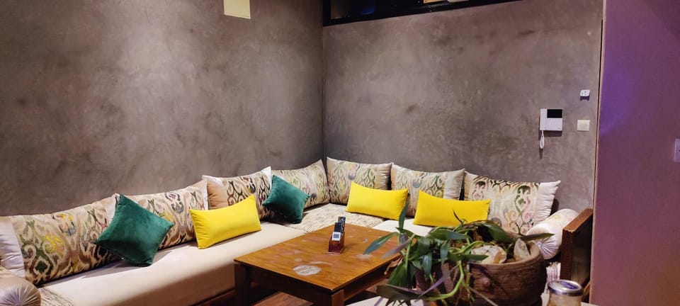 Communal lounge/ TV room, Living room