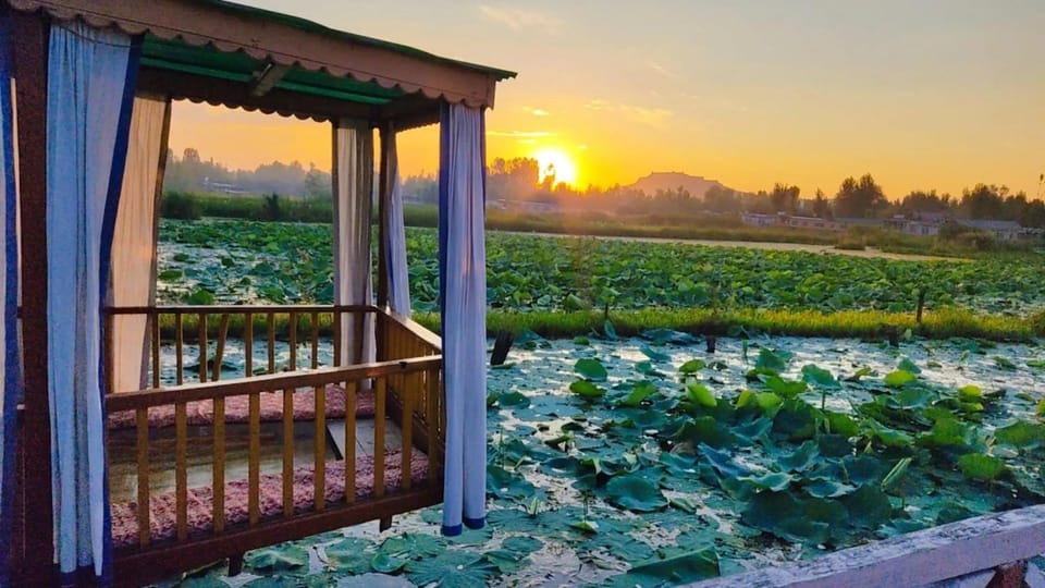 Natural landscape, View (from property/room), Balcony/Terrace, Sunset
