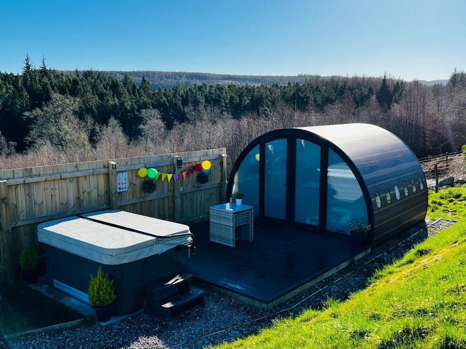Highland Premier Glamping Pods House in Scotland