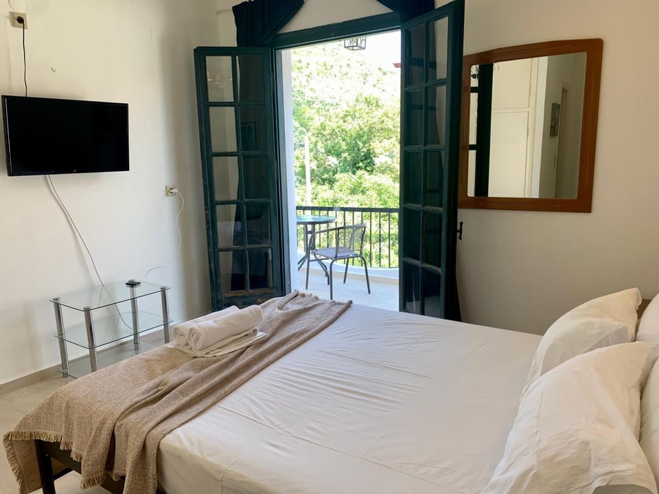 Tasos house Apartment in Peloponnese, Western Greece and the Ionian