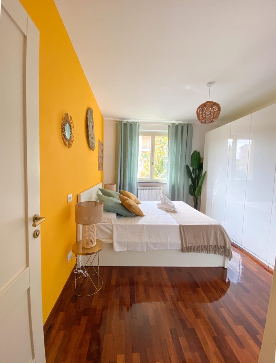 Bed, Decorative detail, Bedroom