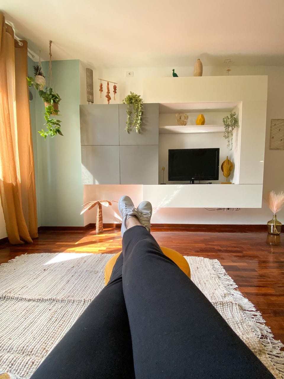 TV and multimedia, Living room, Seating area