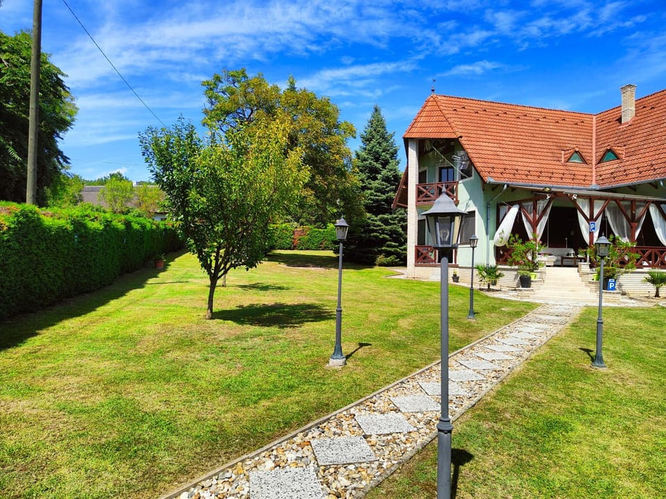 Balaton Garden Apartment in Hungary