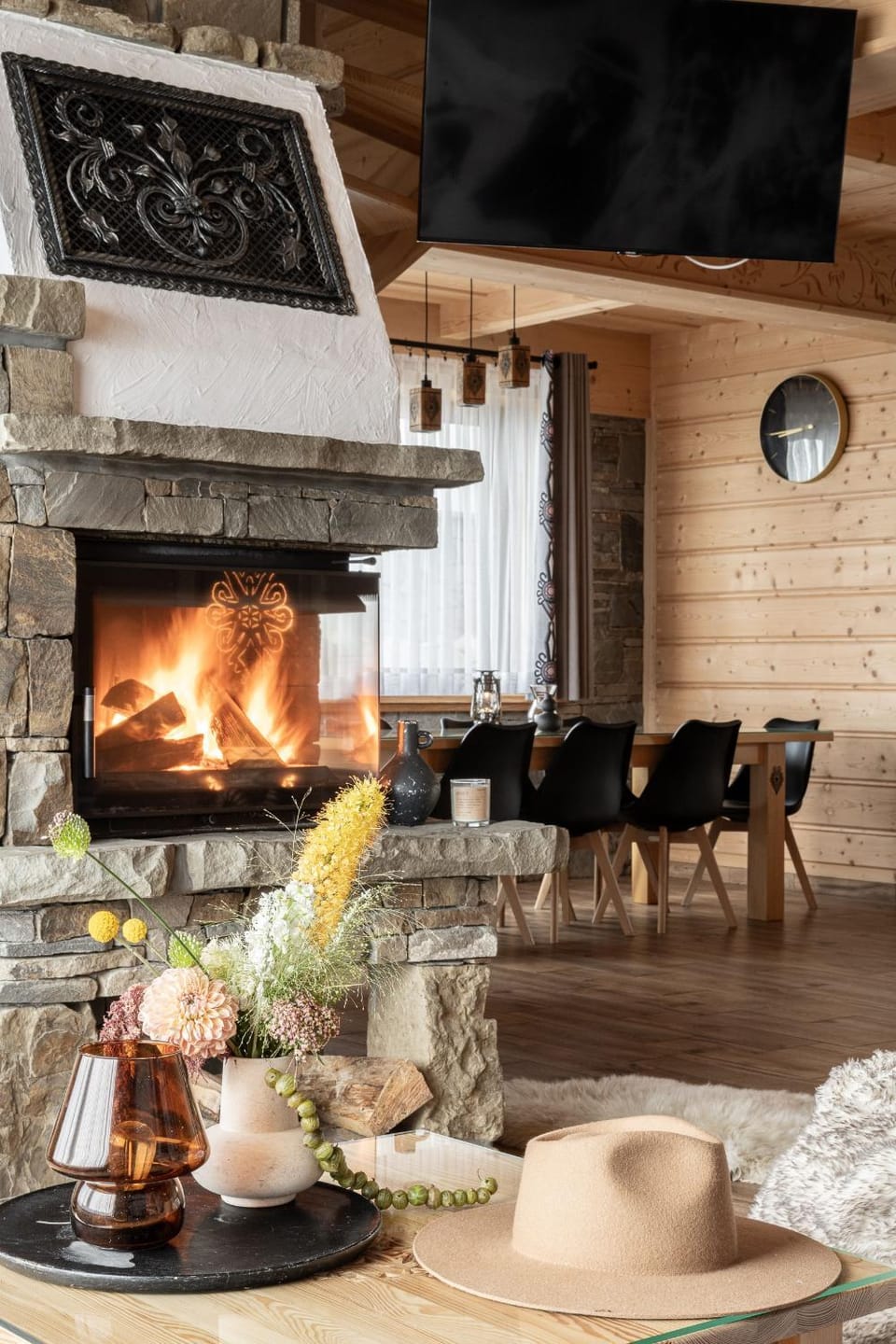 Living room, fireplace