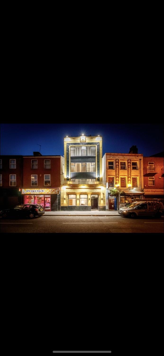 Swan Street Townhouse Hot Tub & Roof Terrace Apartment hotel in Manchester