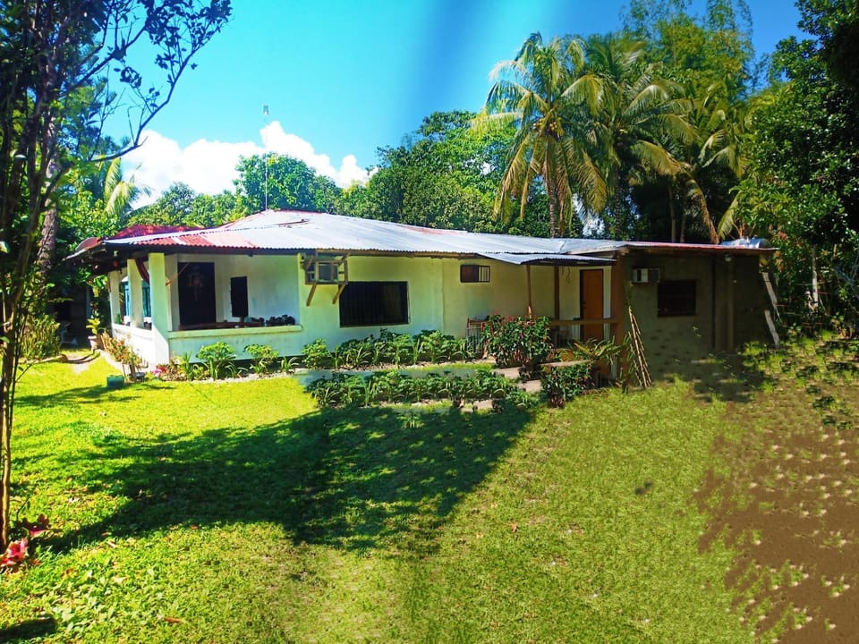 Pinoykano home Bed and Breakfast in Central Visayas