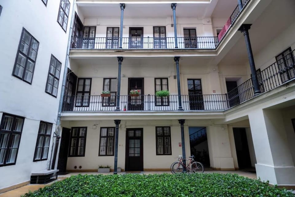 Lovely downtown apartment close to the Basilica Apartment in Budapest