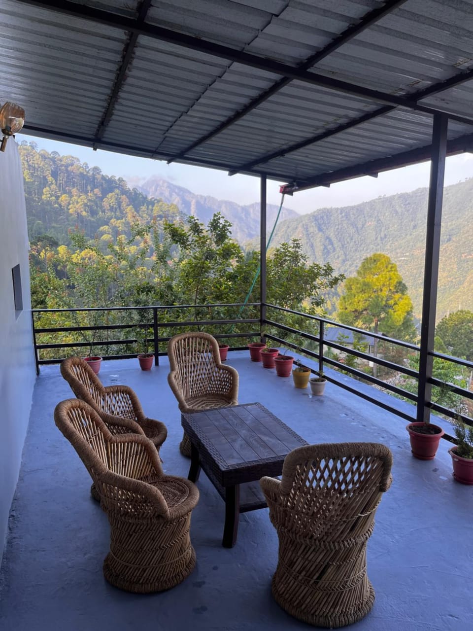 Patio, View (from property/room), Balcony/Terrace, Seating area, Mountain view