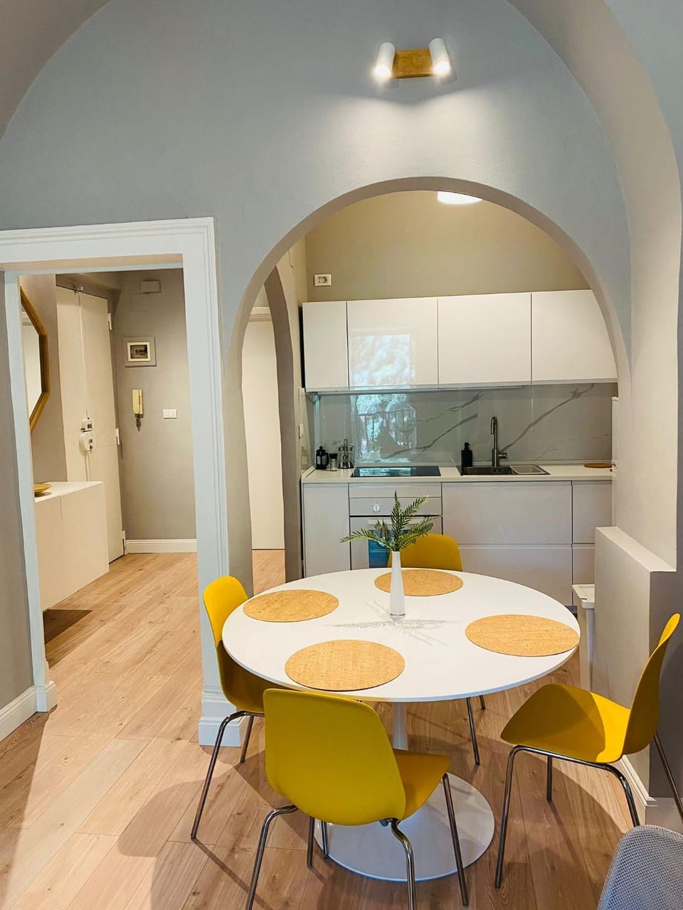 Kitchen or kitchenette, Living room, Dining area