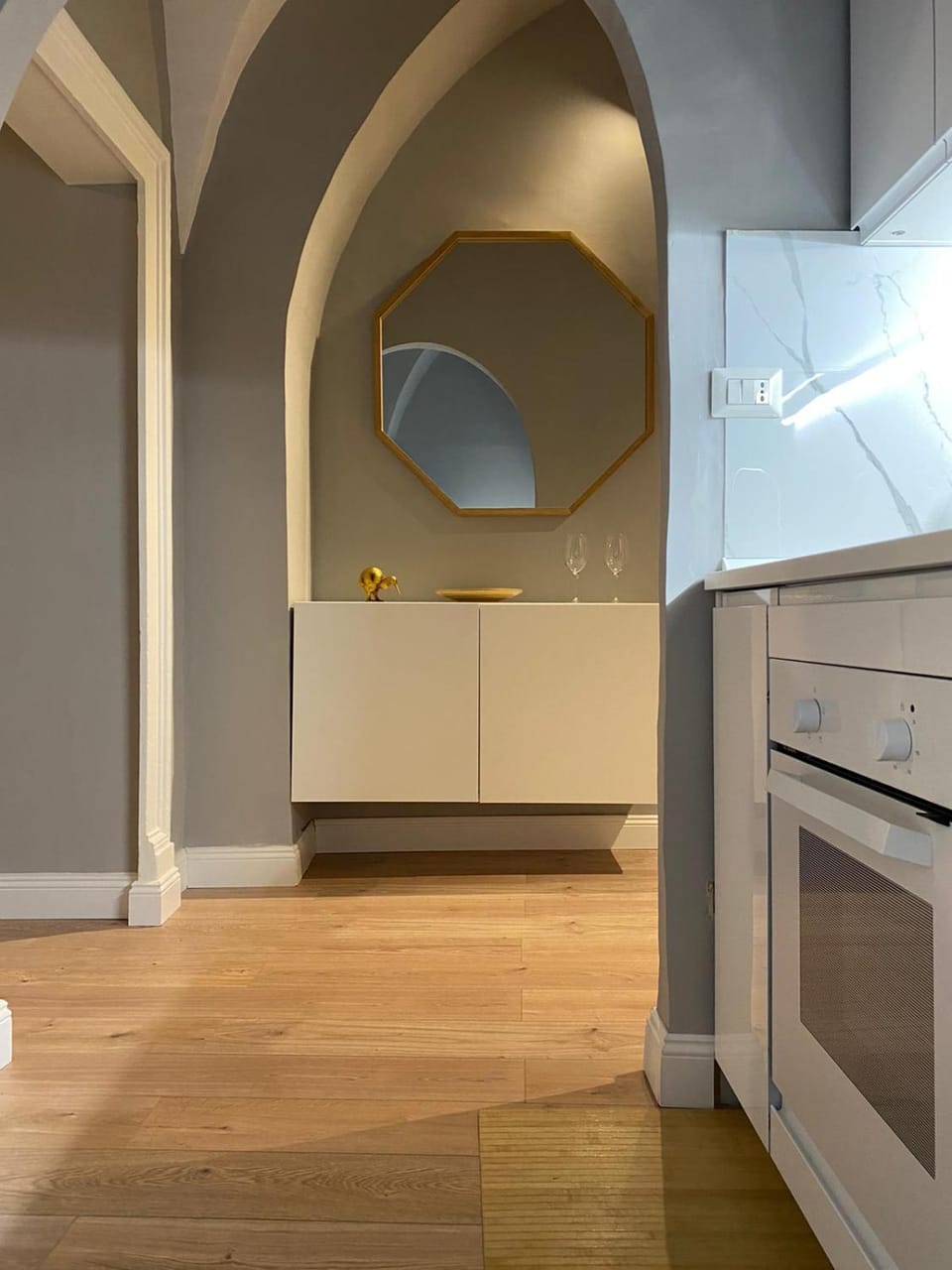 Kitchen or kitchenette