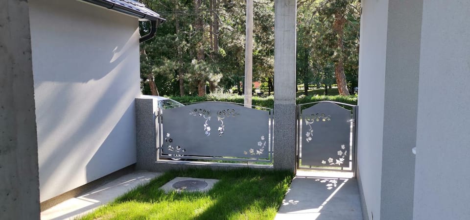Inner courtyard view