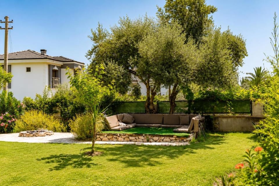 Spring, Day, Natural landscape, Garden, Garden view