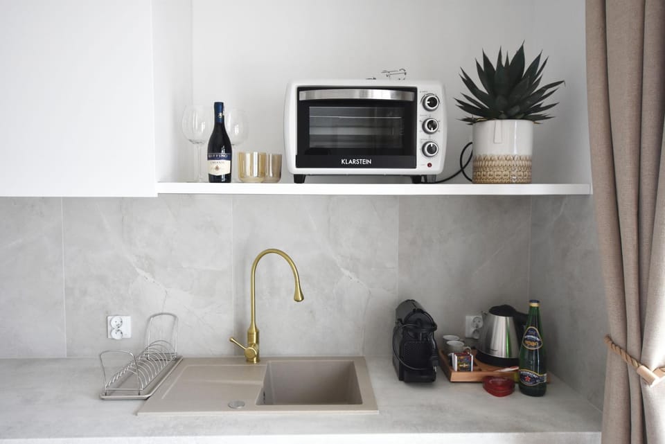 Coffee/tea facilities, Kitchen or kitchenette, dishwasher