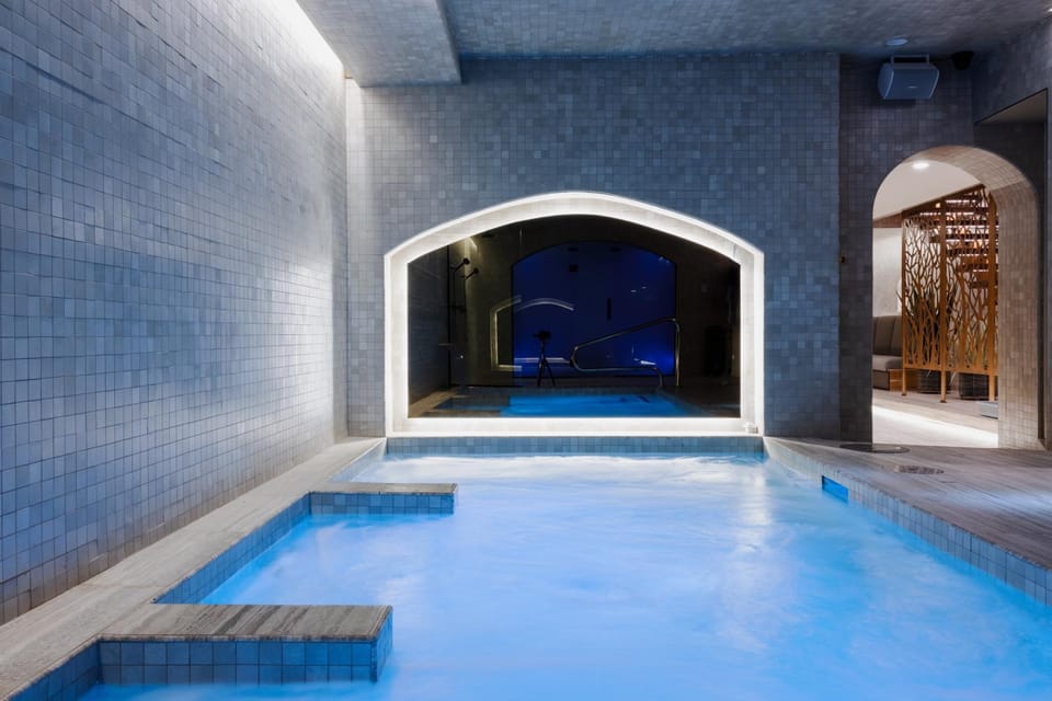 Hot Tub, Spa and wellness centre/facilities