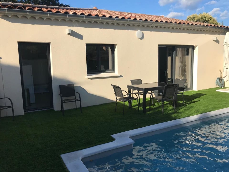 Patio, Swimming pool