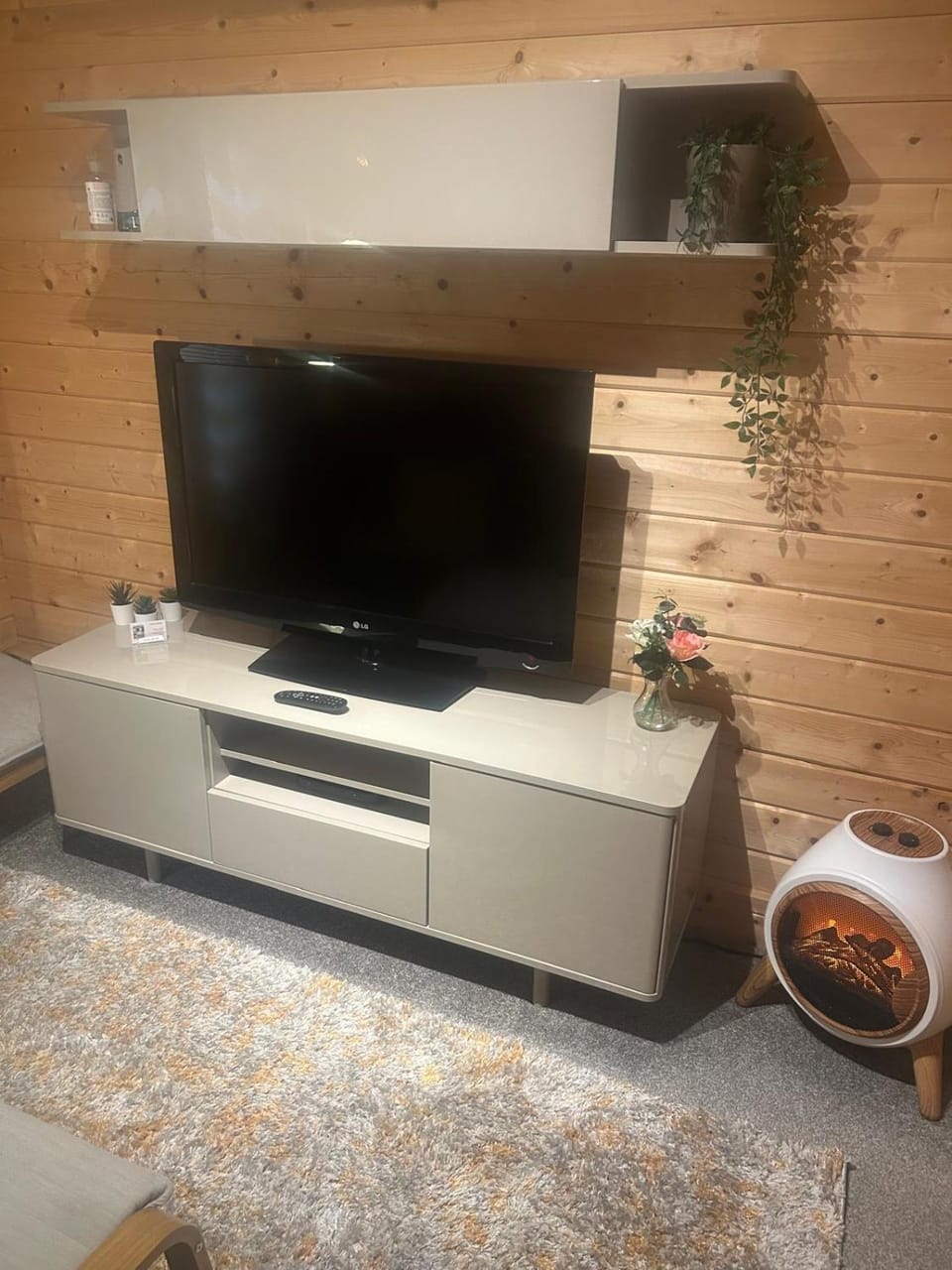 Nancy's Cabin Cabin in Sheffield