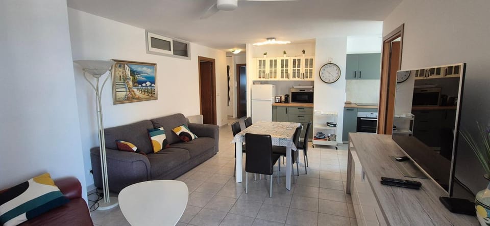 Appartement 6 personnes face à la mer Apartment in Cagnes-sur-Mer