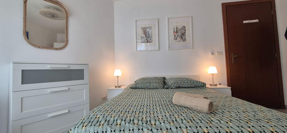 Appartement 6 personnes face à la mer Apartment in Cagnes-sur-Mer