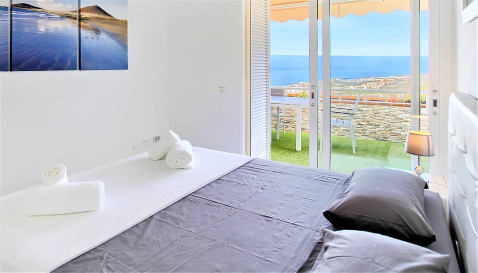 Bed, View (from property/room), Bedroom