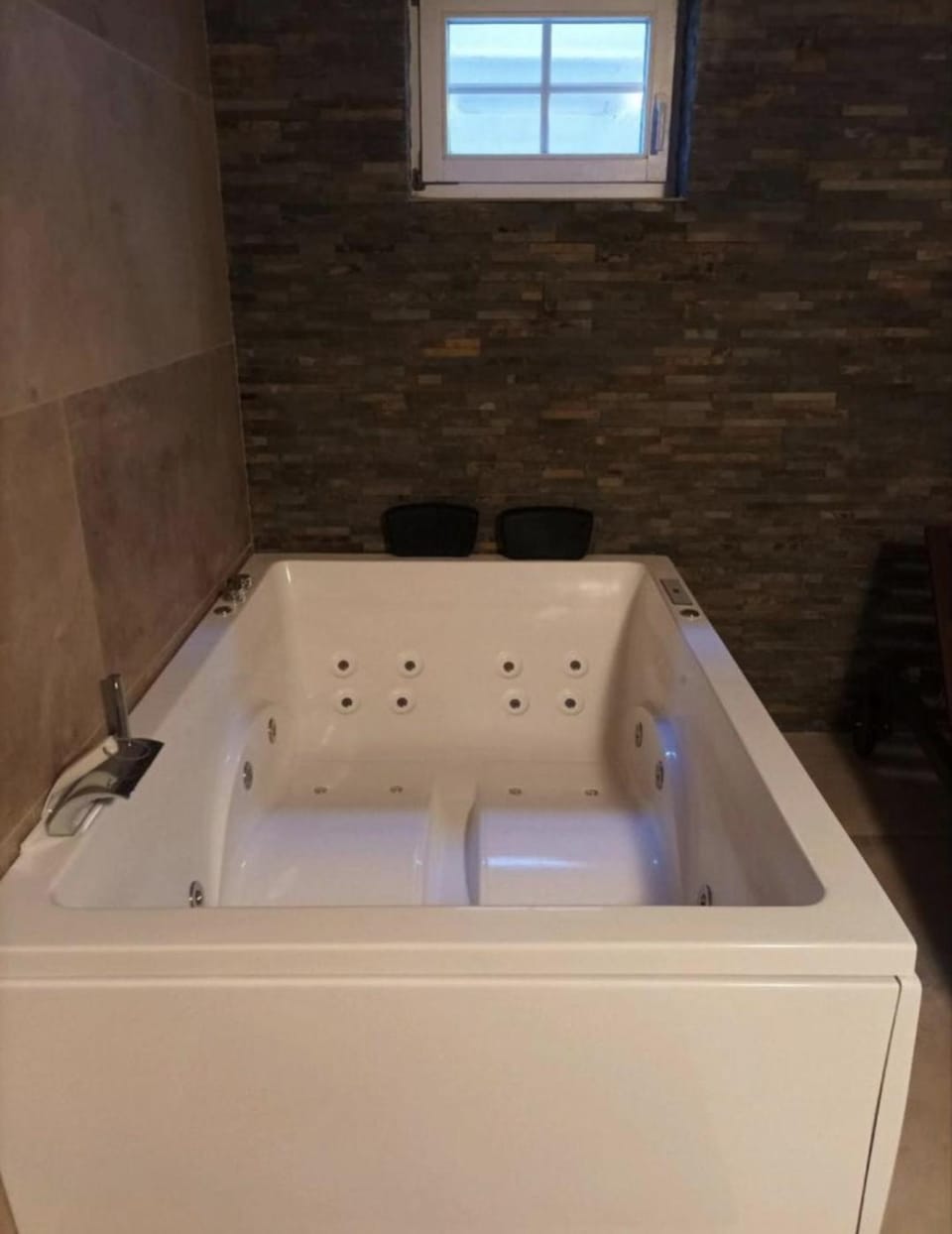 Hot Tub, Sauna, Spa and wellness centre/facilities