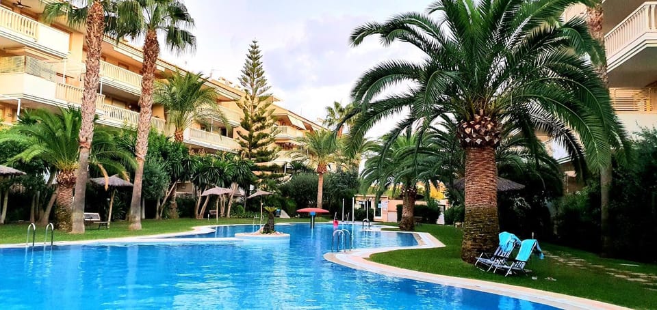 Property building, Day, Natural landscape, Garden, Seating area, Pool view, Swimming pool, Swimming pool