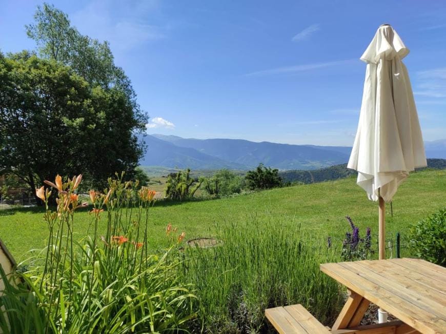 Patio, Garden, Garden view, Mountain view