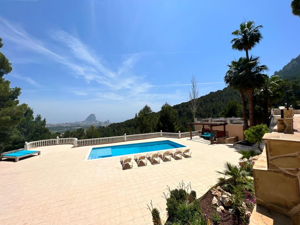 Pool view, Swimming pool