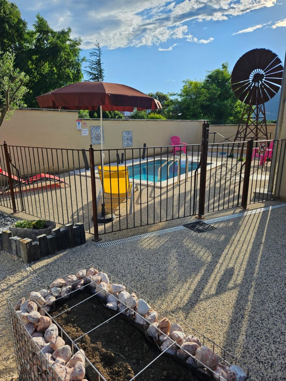 Swimming pool