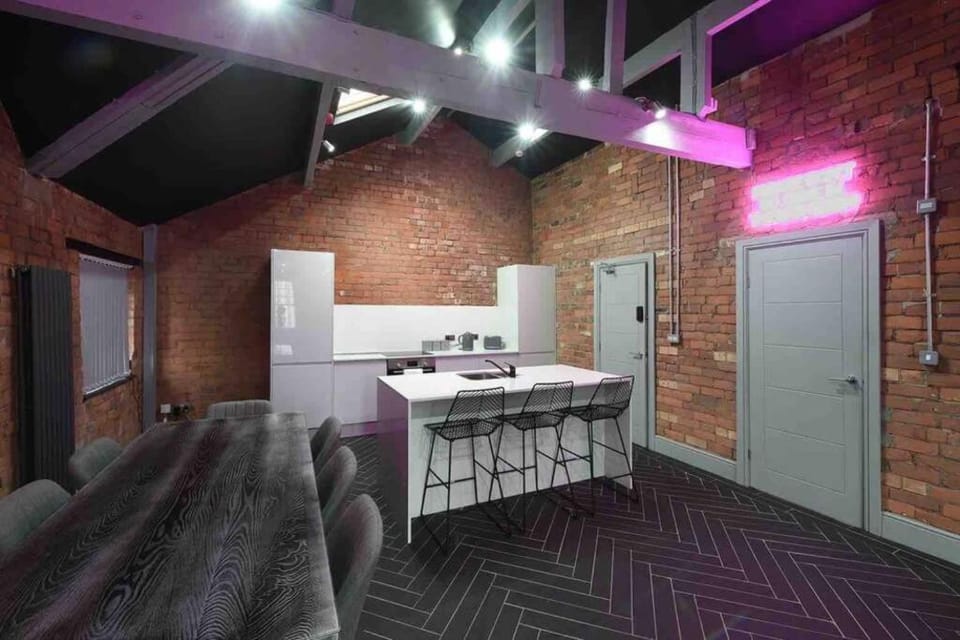 Casa Nomade Penthouse slps 20 people Mcr centre Apartment in Manchester