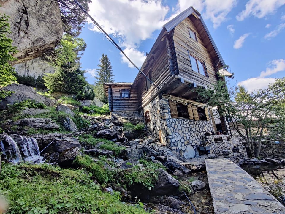 Property building, Natural landscape
