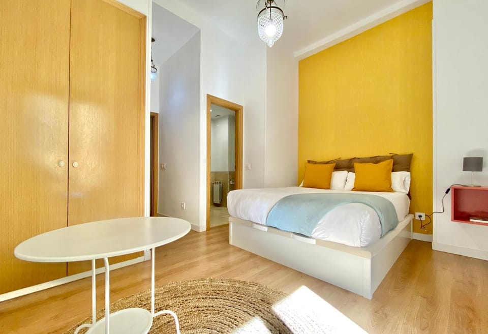 Bed, Bedroom