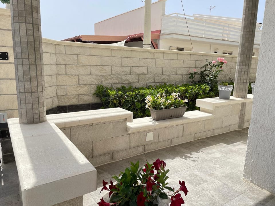 Day, Garden