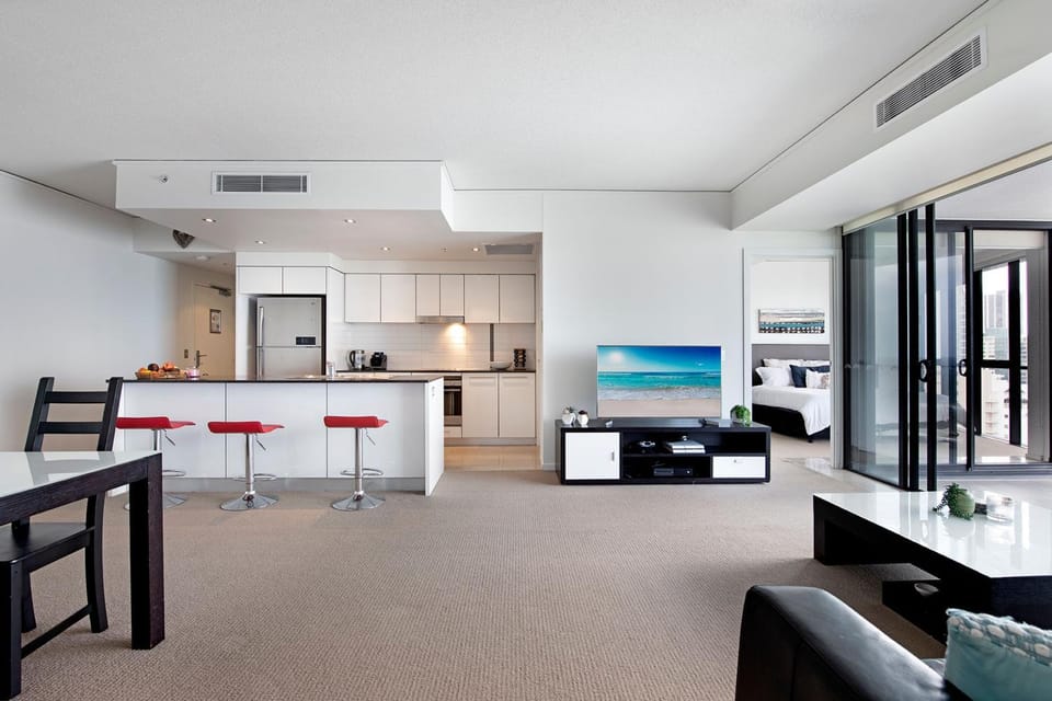 Modern 2 Bedroom Apartment in Sierra Grand - CoastHM Apartment in Gold Coast