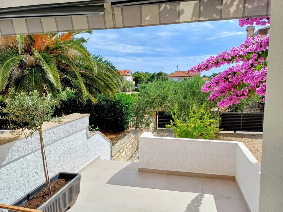 FA-NI Apartment in Novalja