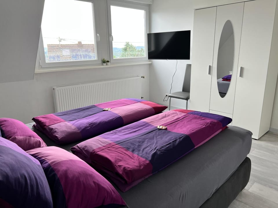Helle moderne Ferienwohnung, Nähe Koblenz am Rhein Apartment in Rhineland-Palatinate