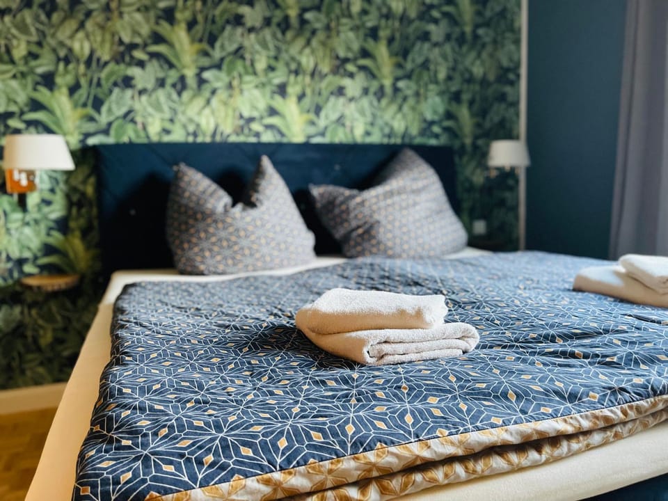 Bed, Bedroom