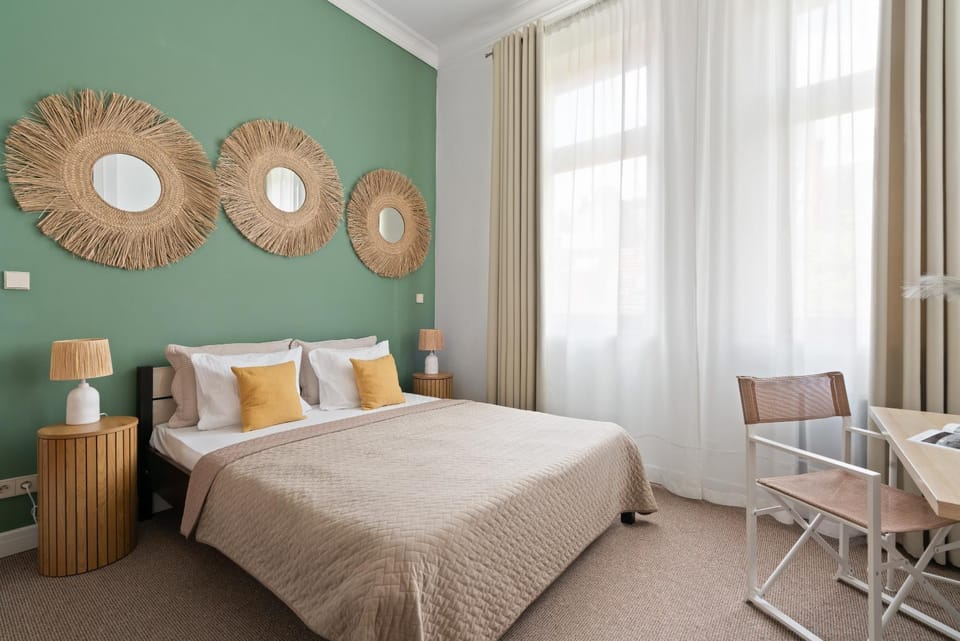 Bed, Photo of the whole room, Bedroom