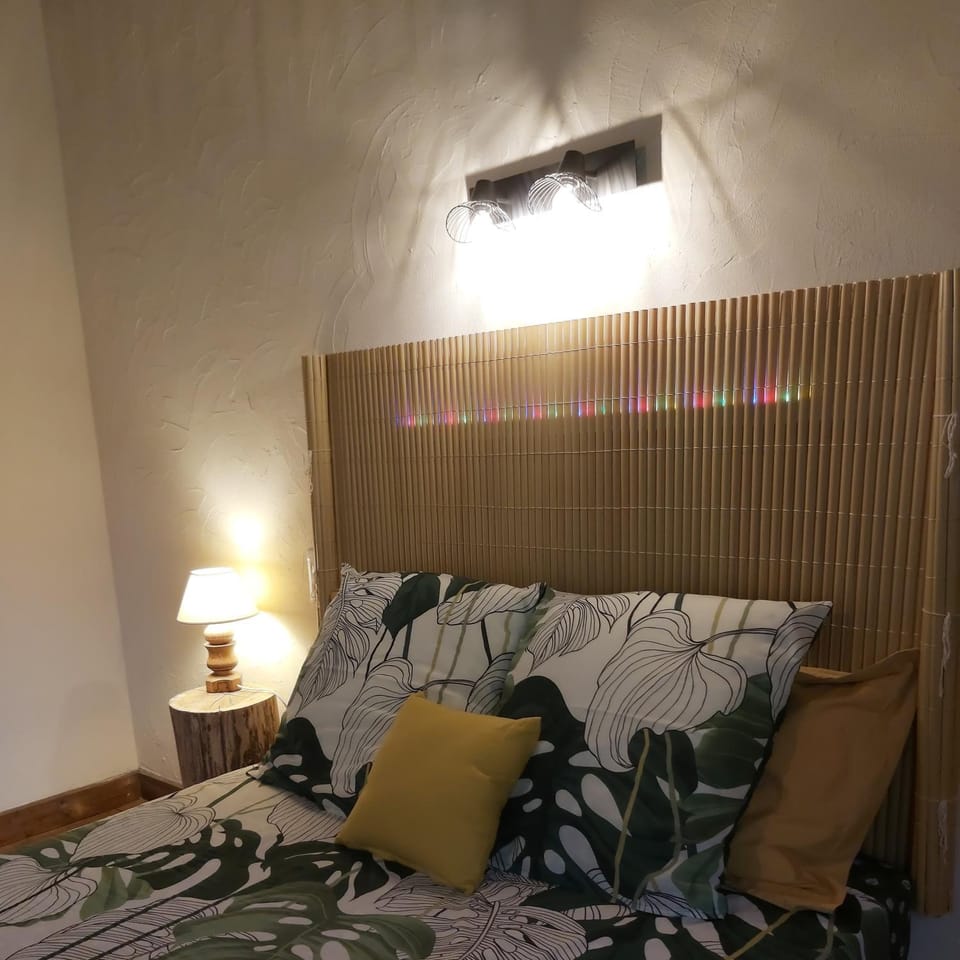 Ô Nature chéris mes voeux avant qu'ils s'enfuient Vacation rental in Nouvelle-Aquitaine