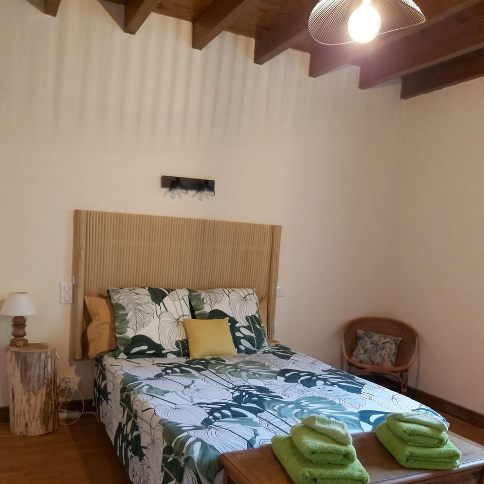 Ô Nature chéris mes voeux avant qu'ils s'enfuient Vacation rental in Nouvelle-Aquitaine