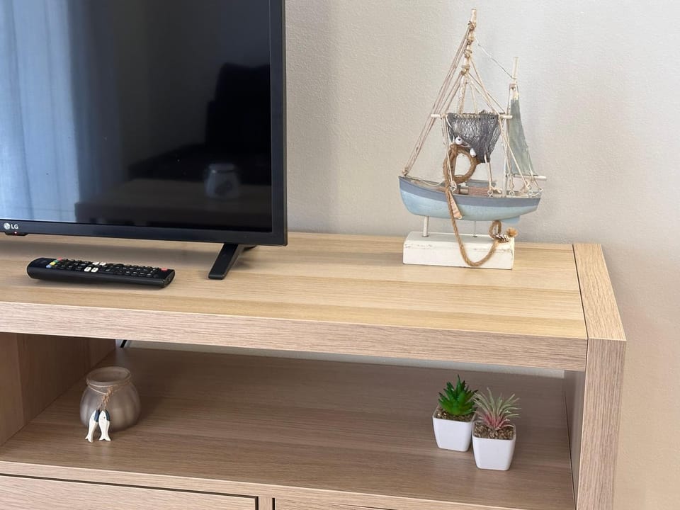 TV and multimedia, Decorative detail